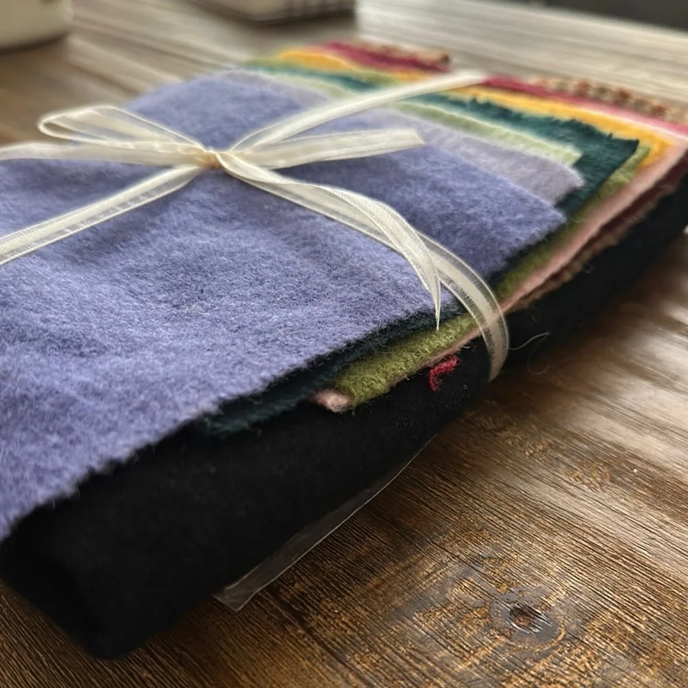 Folk Floral Wool Cottagecore Purse Set New - Picture 3 of 16